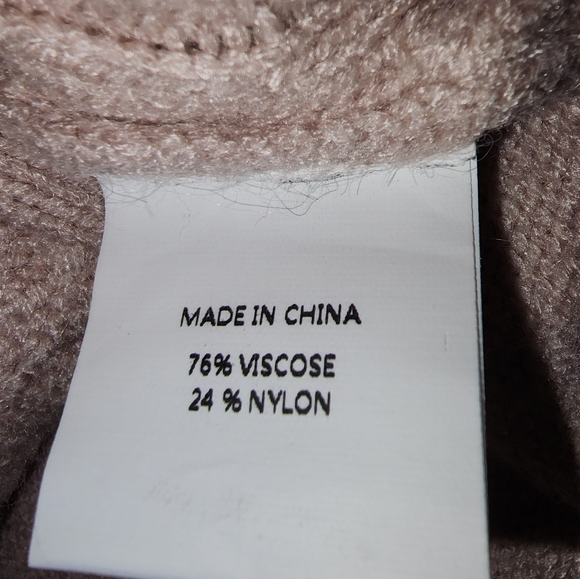 NWT Simplee Light Pink Long Sleeve Sweater Small - Picture 4 of 4